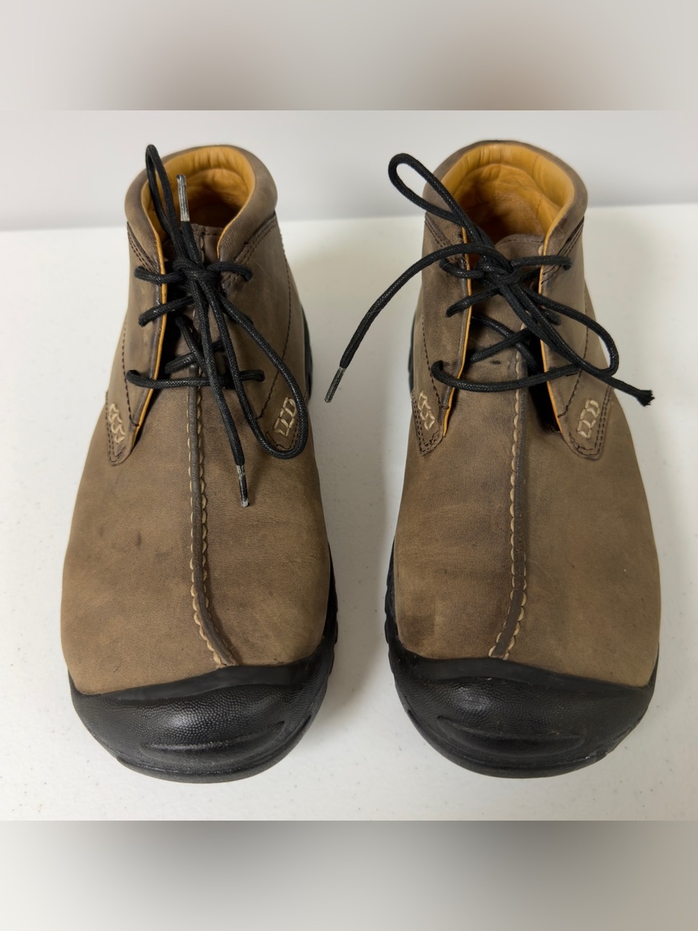 KEEN Boston II Men's Brown Nubuck Leather Mid Boots - Size 8